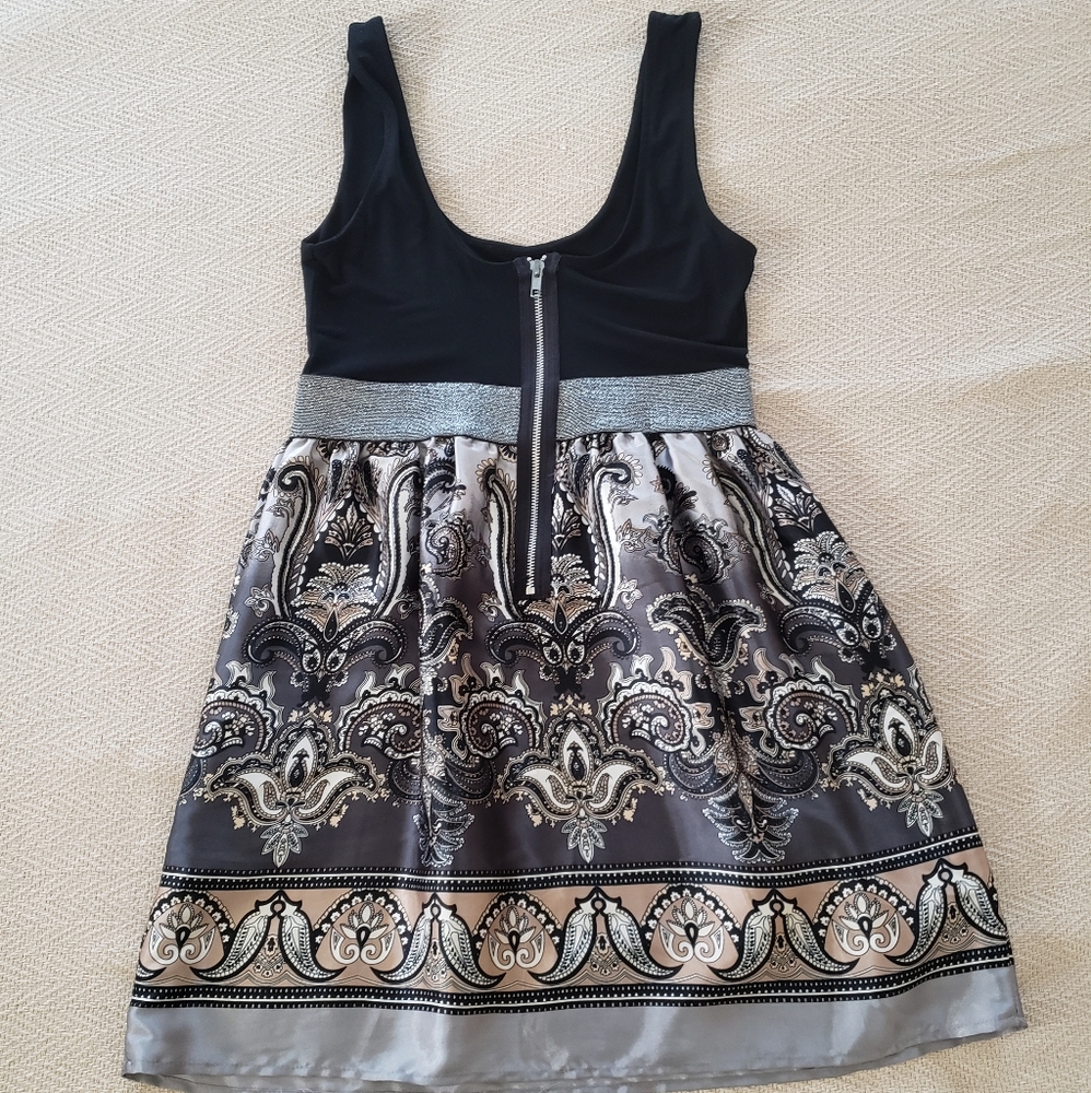 Mini Dress - Picture 2 of 5